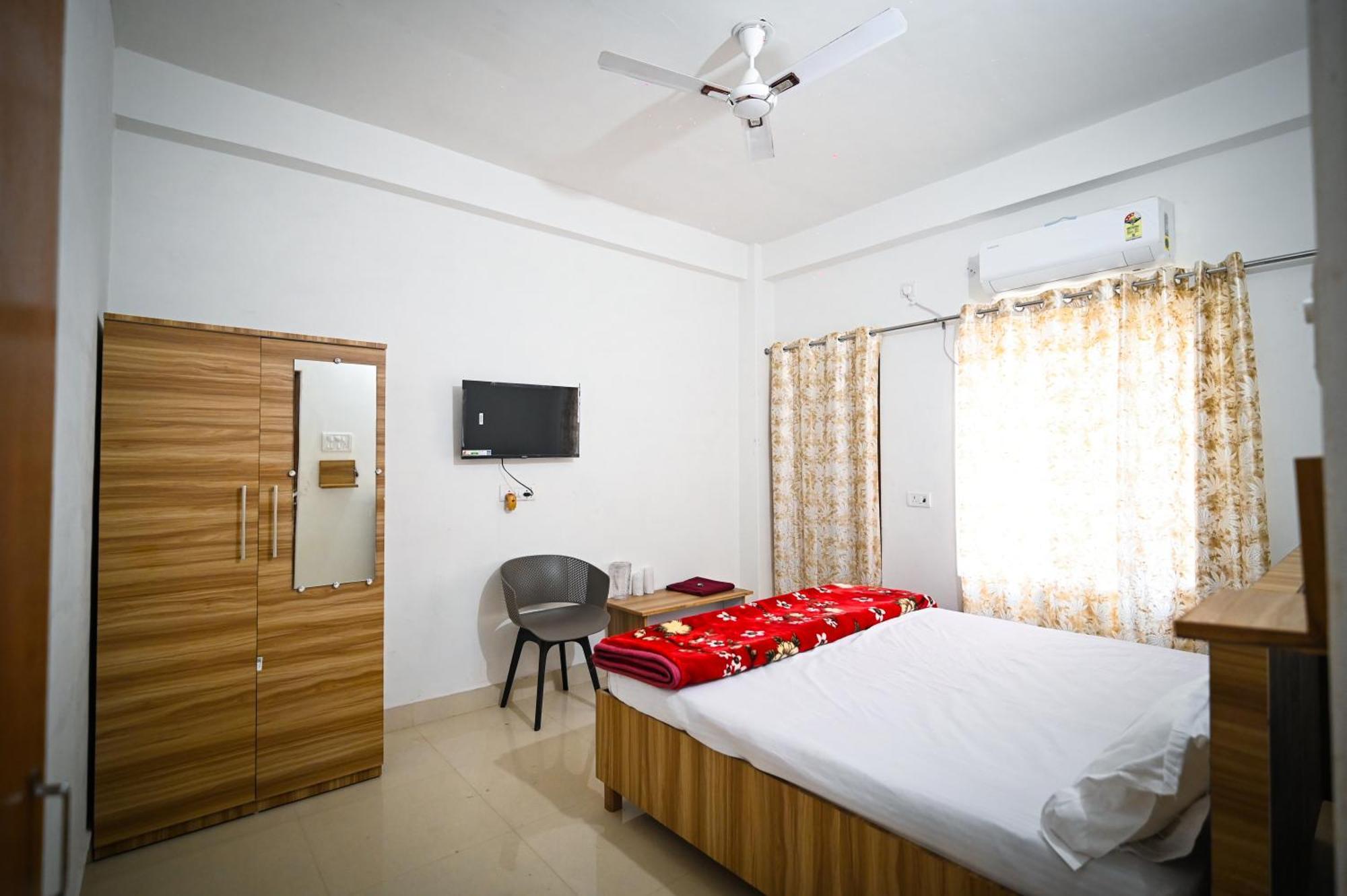 The Topaz Guest house *