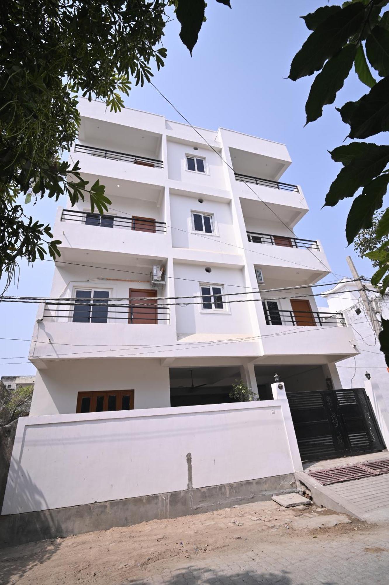 Guest house The Topaz Varanasi